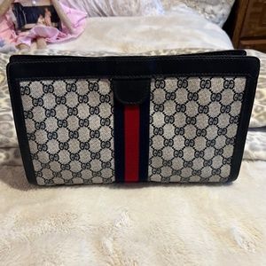 100% Authentic Vintage Gucci vintage web sherry line clutch/pouch crossbody